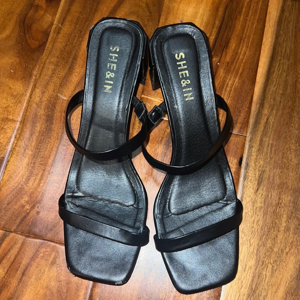 Black square toe heel